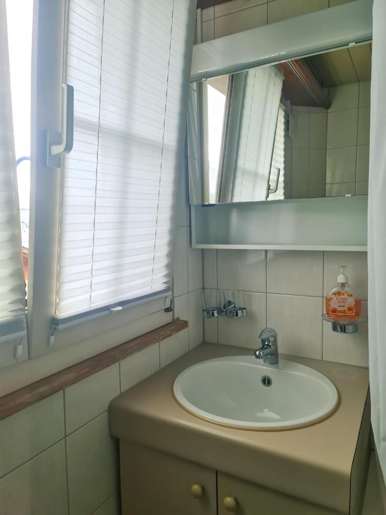 Abendberg Apartment - Aare Jungfrau Ag Вильдерсвиль Экстерьер фото